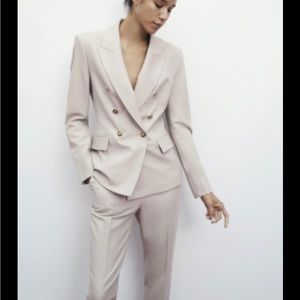 XS Zara Tailored Double Breasted Blazer Beige